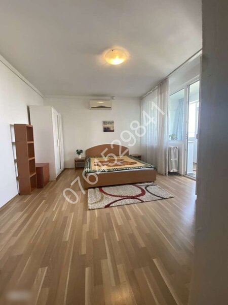 Dristor, Bd. Camil Ressu, la 2 minute metrou Dristor, bloc 1970, renovat.