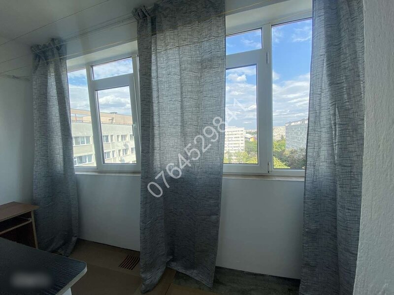 Dristor, Bd. Camil Ressu, la 2 minute metrou Dristor, bloc 1970, renovat.
