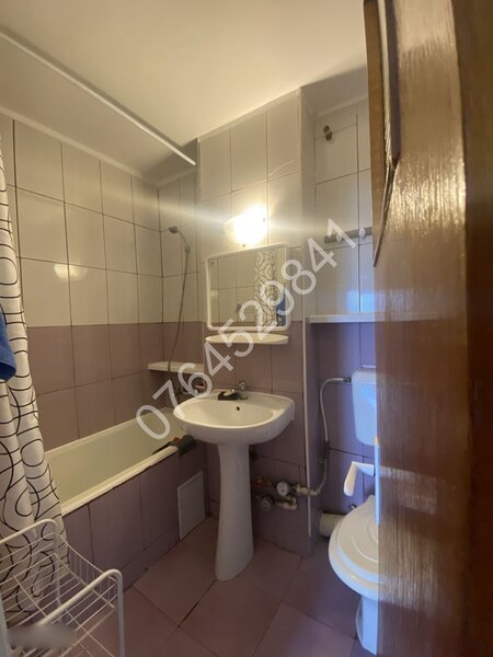 Dristor, Bd. Camil Ressu, la 2 minute metrou Dristor, bloc 1970, renovat.